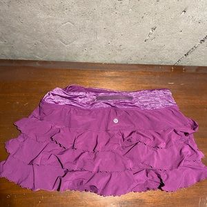 Lululemon Purple Tiered Ruffle Run Weightless Dewberry Skirt Skort RARE